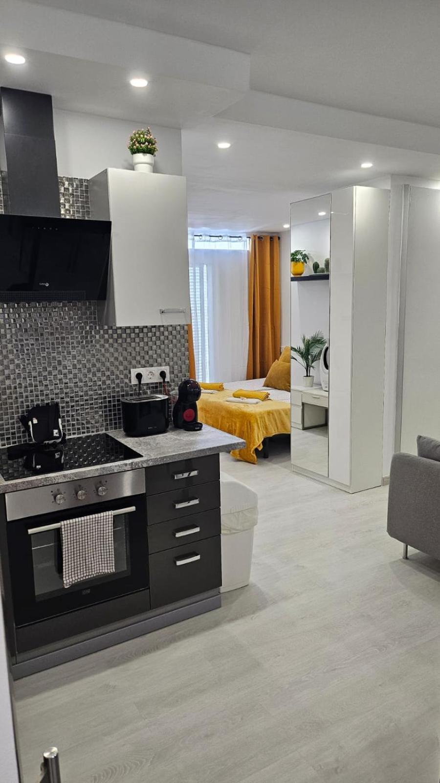 Papagayo Beach Apartments Arona  Exteriör bild