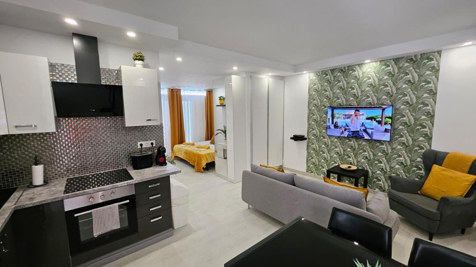 Papagayo Beach Apartments Arona  Exteriör bild